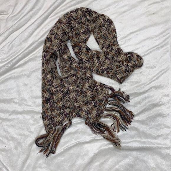 Multicolor long knit scarf with fringed edges | Sz OS - Picture 2 of 3